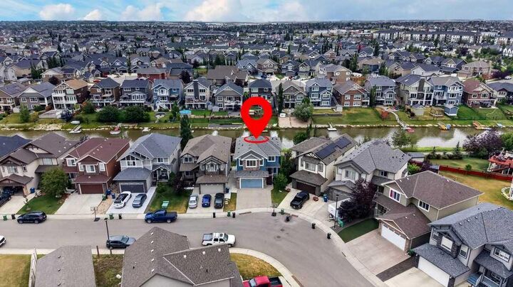 1846 Baywater Street SW — photo 1