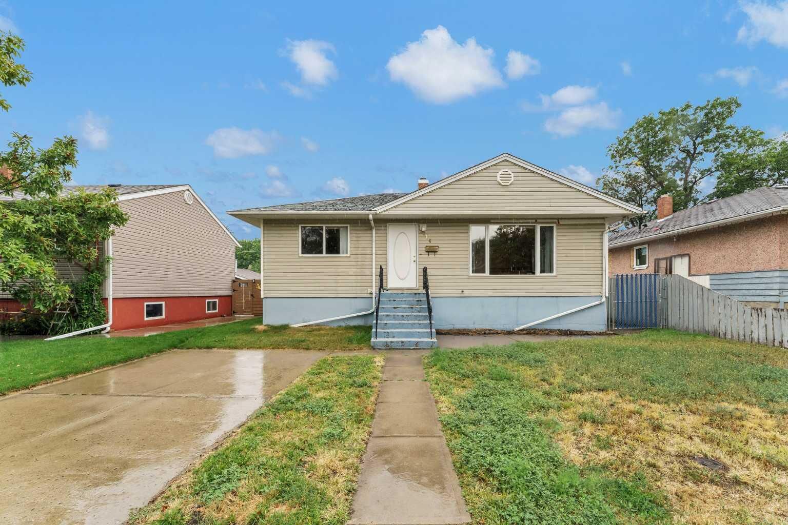 Property Photo: 414 5 Street SW AB T1A 4H1