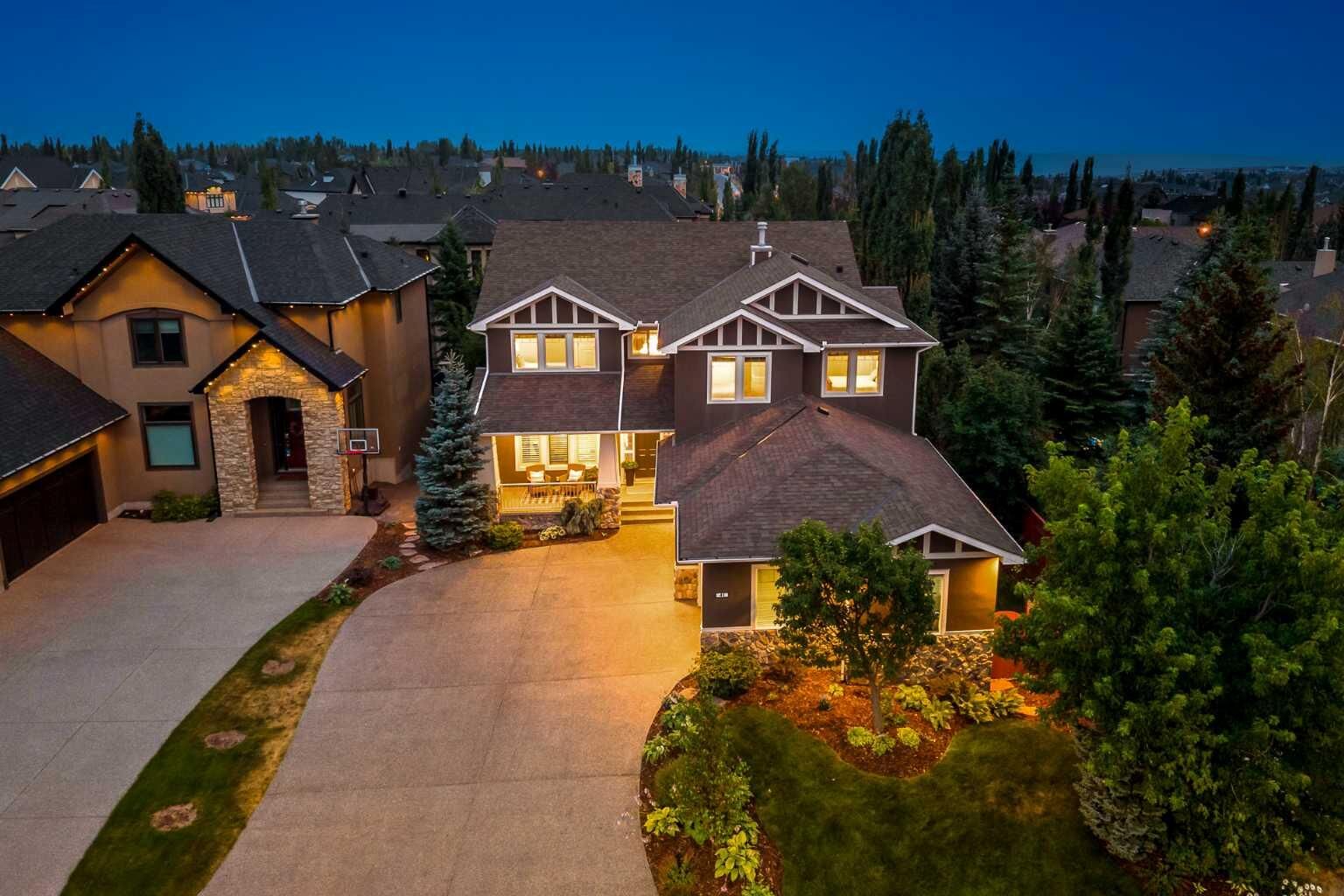 Property Photo: 41 Aspen Ridge Way SW AB T3H 5M2