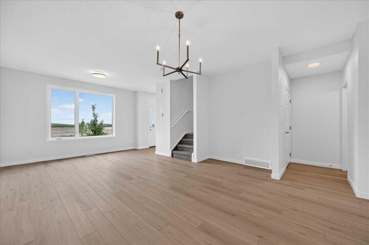 Property Photo: 2085 Vantage Way SW AB T4B 5Y5