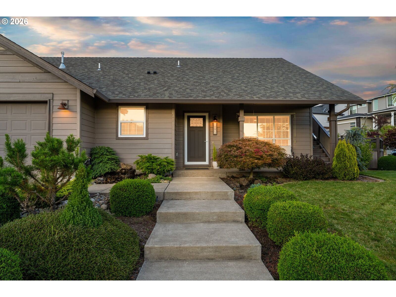 Property Photo:  142 NW Canyon Creek Dr  OR 97128 