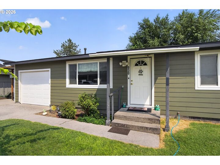 Property Photo:  630 NW 6th St  OR 97914 