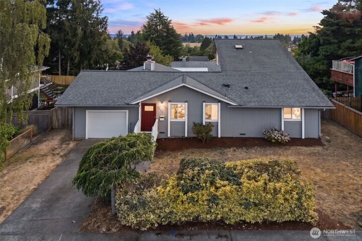 Property Photo:  4908  22nd Avenue NE  WA 98422 