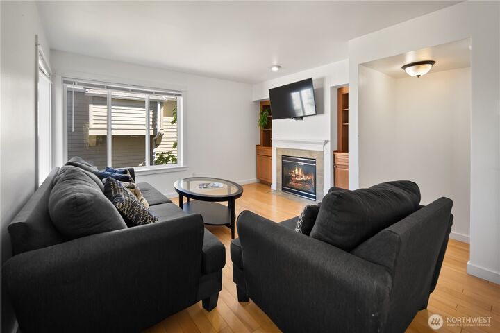 Property Photo:  226 B  26th Avenue E  WA 98112 