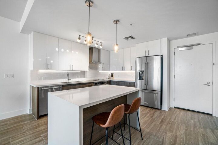 Property Photo:  236 SE 5th Avenue 303  FL 33483 