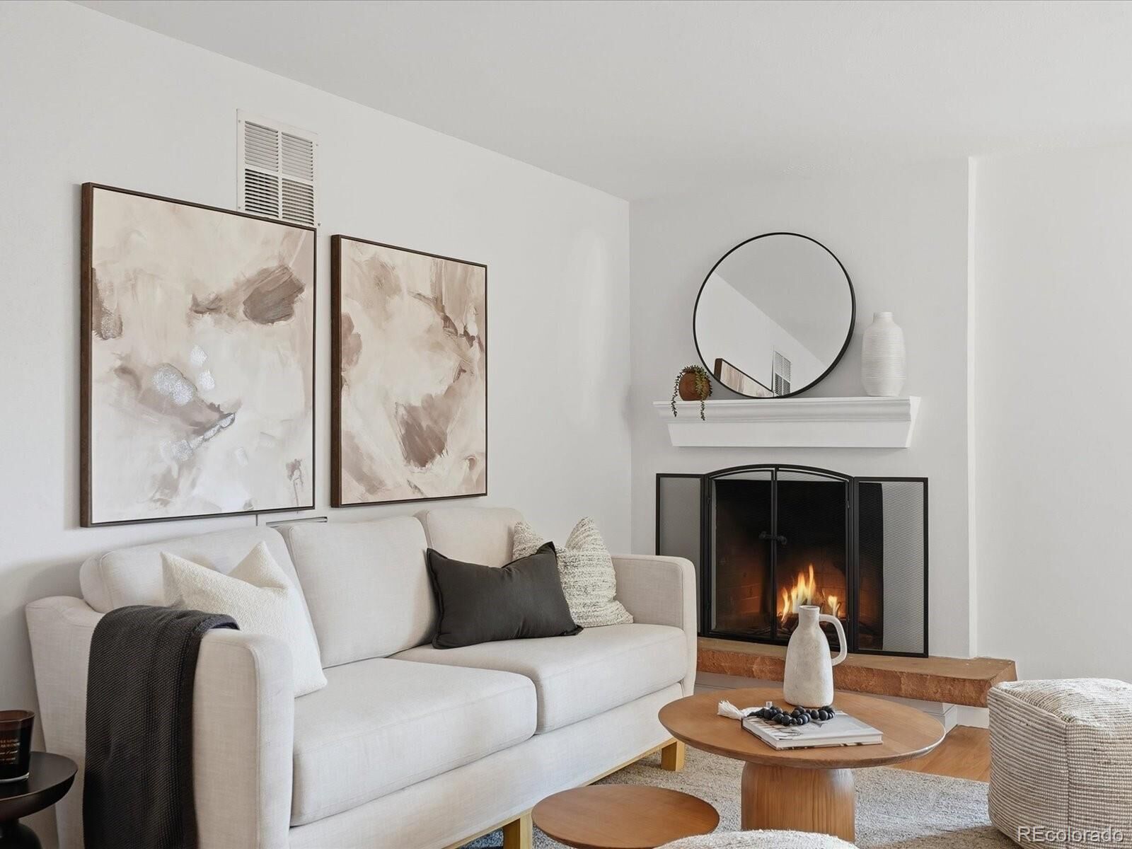 Property Photo: 252 N Pennsylvania Street 401 CO 80203