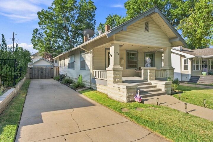 Property Photo:  3325 E Chatfield Place  KS 67208 