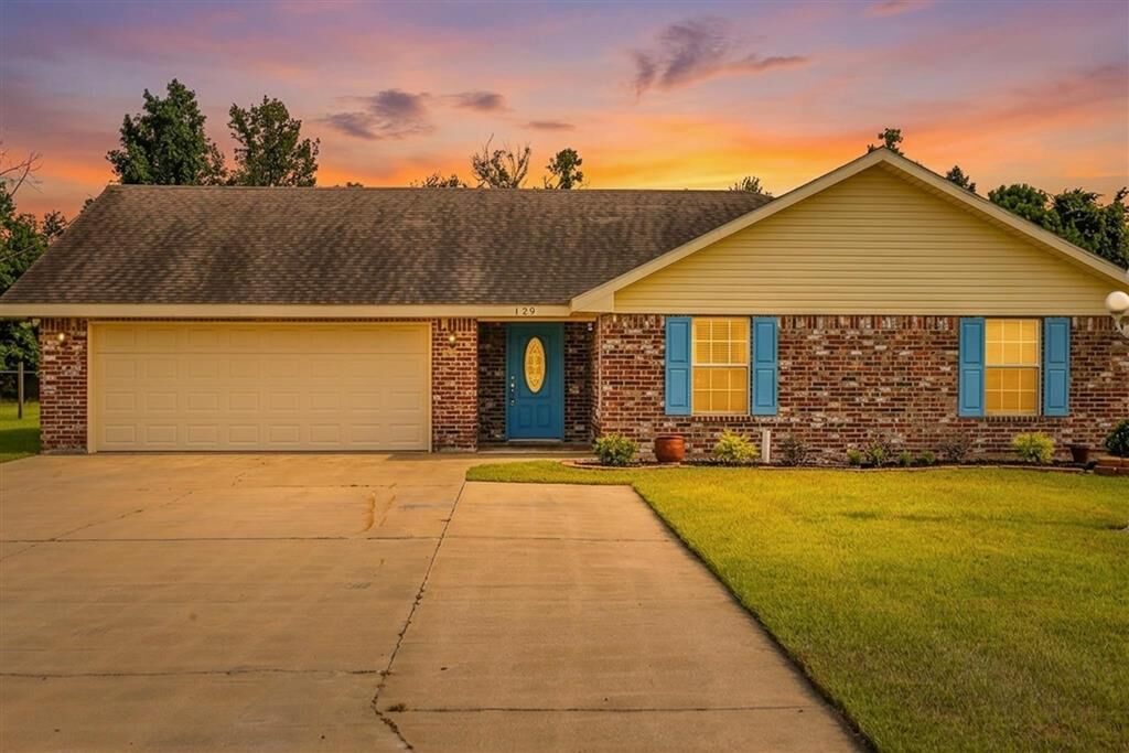 Property Photo: 129 Cassy Drive LA 70663
