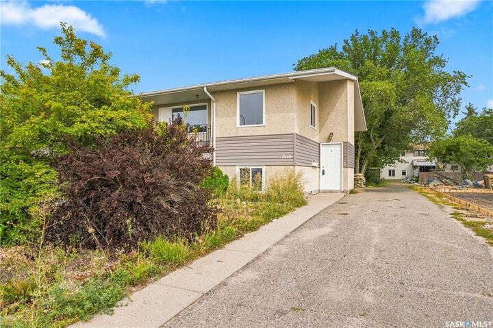 Property Photo: 7110-7112 Dewdney Avenue SK S4T 1E6