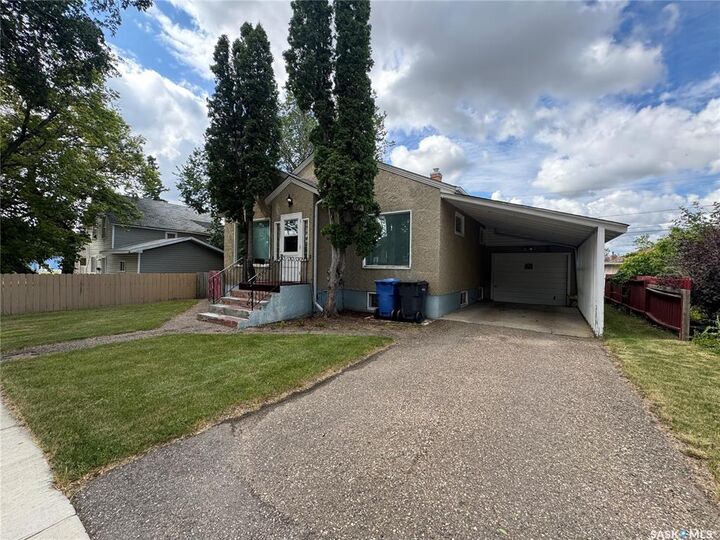 Property Photo:  1021 105th Street  SK S9A 1S4 