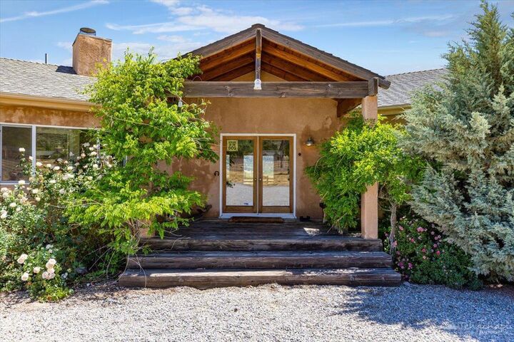Property Photo:  29801 Lower Valley Road  CA 93561 