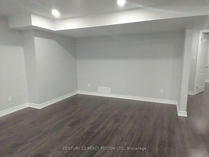 Property Photo: 401 Anderson Street ON L1N 3V8