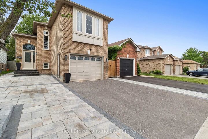 Property Photo:  47 Willey Drive  ON L1C 4Z6 
