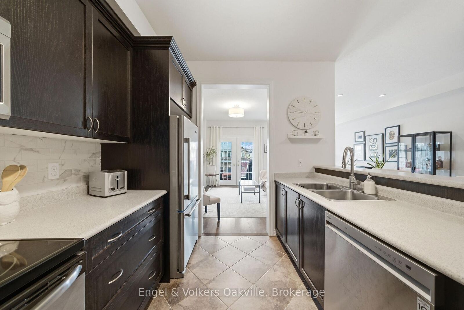 Property Photo:  146 Truedell Circle  ON L8B 0T1 