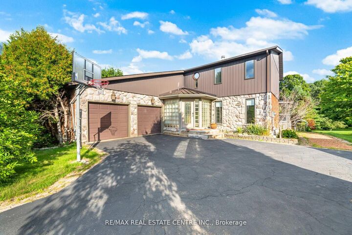 Property Photo: 29 Jessica Lane ON N1H 6J1