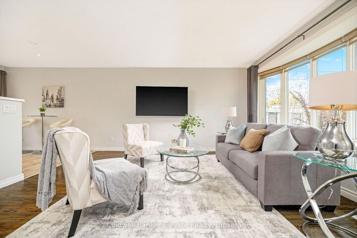 Property Photo: 39 McGilvray Crescent ON L7G 1L7