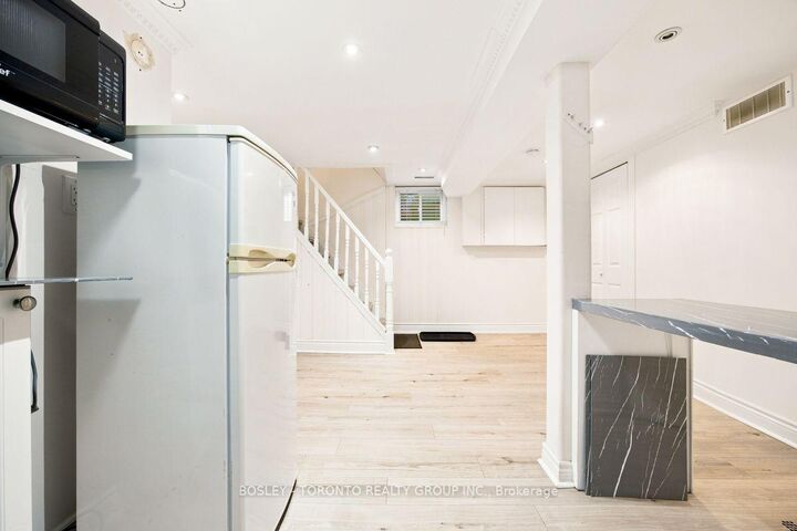 Property Photo:  3 Timgren Drive Lower  ON M1R 3R4 