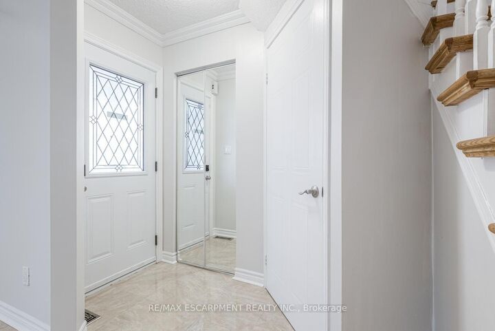 Property Photo: 2790 Huntingdon Trail ON L6J 7G5