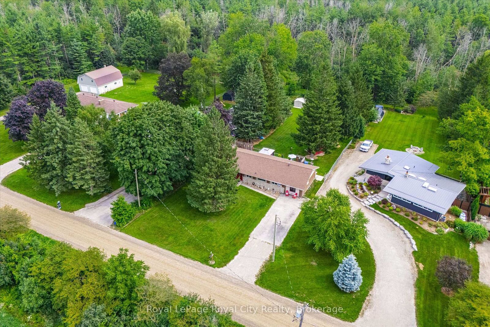 Property Photo: 6167 Guelph Street ON N0B 1S0