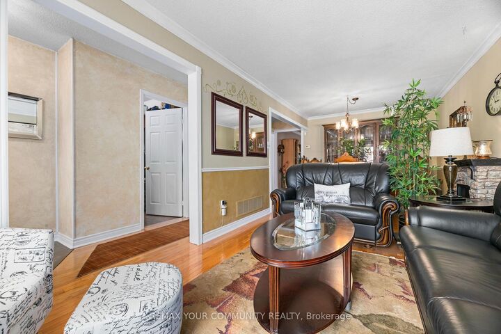 Property Photo: 5 Dale Road ON L1S 5W4
