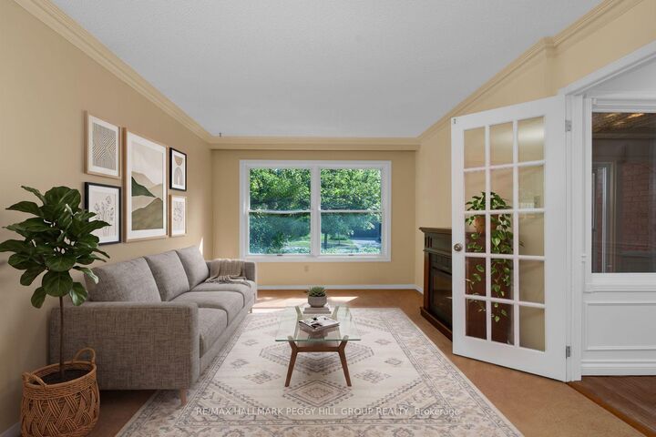Property Photo: 22 Richler Crescent ON L4N 6E6