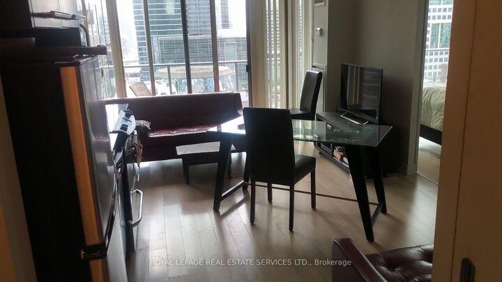 Property Photo: 126 Simcoe Street 1609 ON M5H 4E6