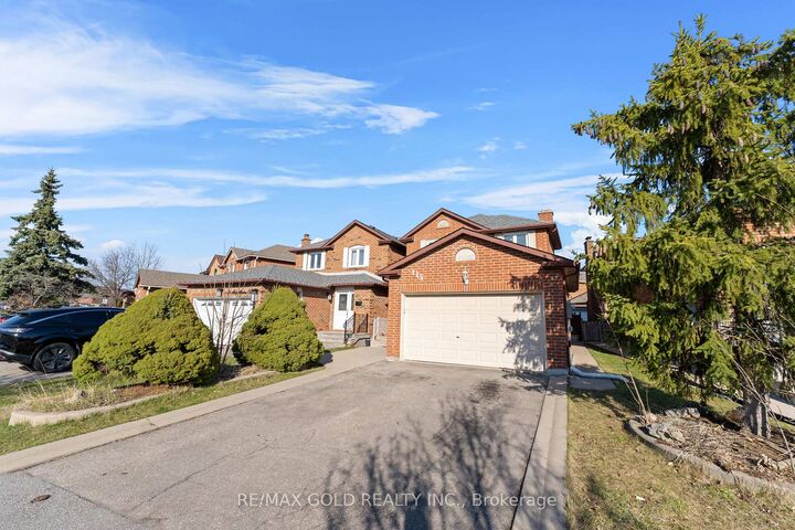 Property Photo: 115 Misty Meadow Drive ON L4L 3X1