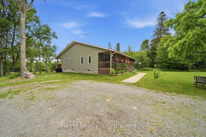1100 Morning Glory Drive — photo 1