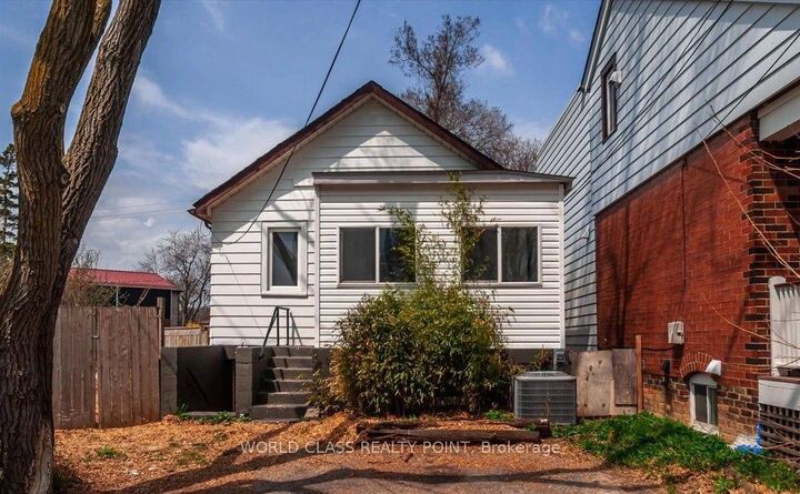 Property Photo: 1 McIntosh Street ON M1N 3Y3