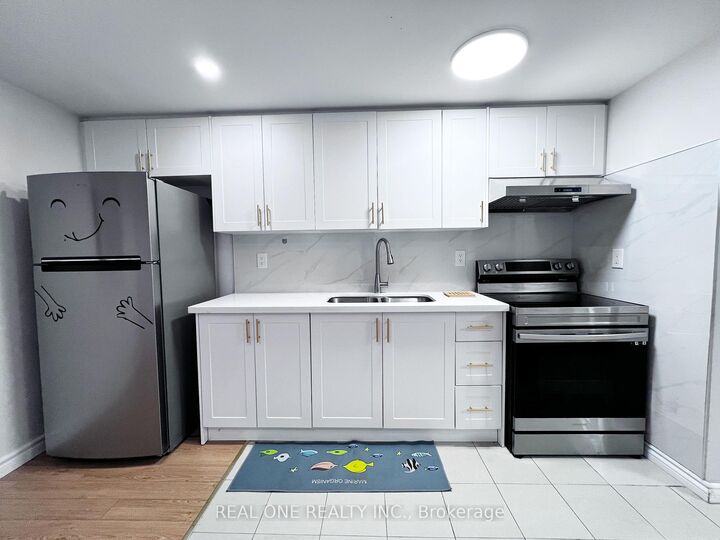 Property Photo: 1098 Sandhurst Circle Bsmt ON M1V 3R3