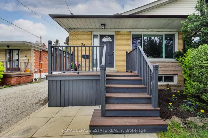 Property Photo: 36 Linelle Street ON M2N 2J3