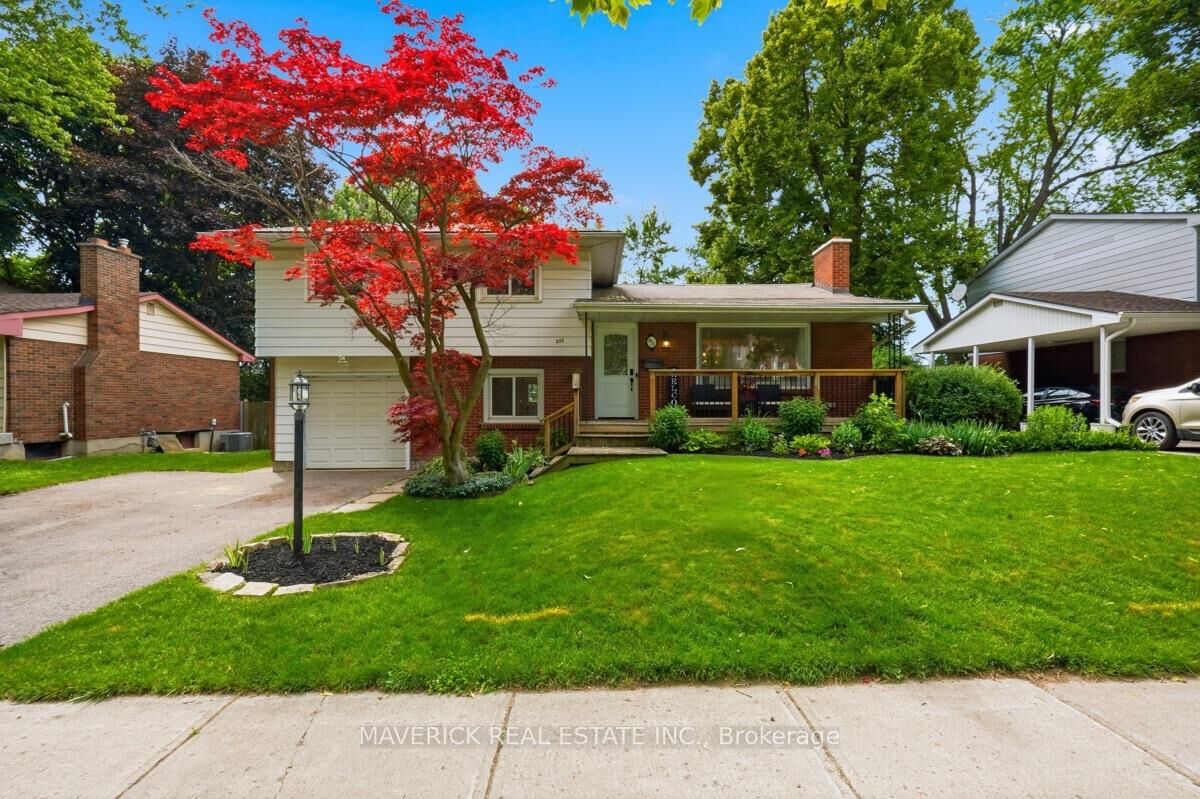 Property Photo: 653 Viscount Road ON N6J 2Y4
