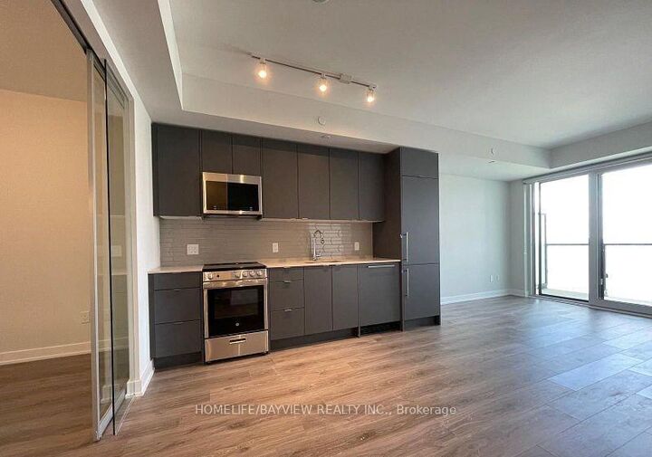 Property Photo:  4130 Parkside Village Drive 2703  ON L5B 0L7 
