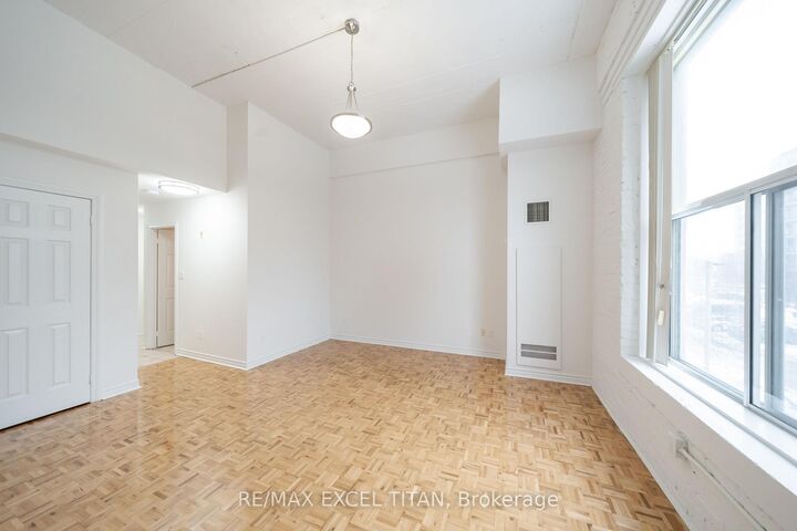 Property Photo: 1401 Dupont Street 115 ON M6H 4J7
