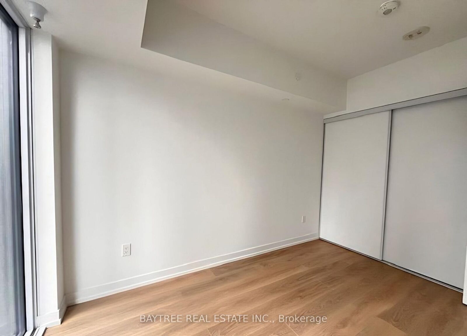 Property Photo:  82 Dalhousie Street 2715  ON M5B 0C5 