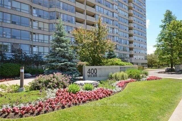 Property Photo: 400 Webb Drive 2203 ON L5B 3Z7