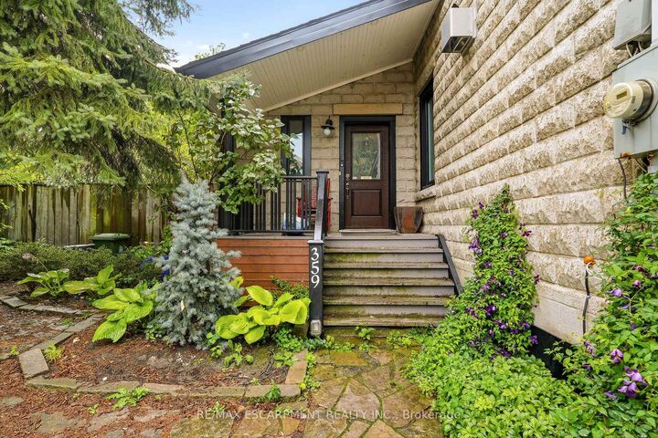 Property Photo:  359 Herkimer Street Main  ON L8P 2J2 