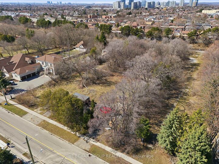 Property Photo: 196-198 Crestwood Road ON L4J 1A9