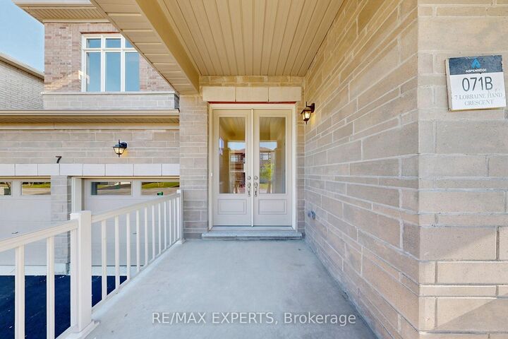 Property Photo: 7 Lorraine Hand Crescent ON L4P 0S9