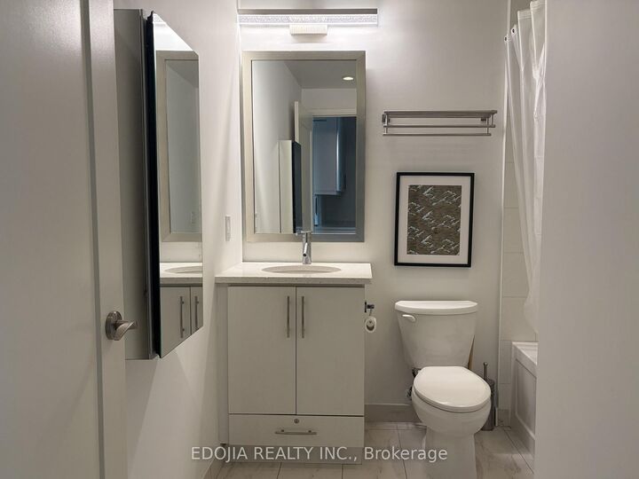Property Photo: 825 Church Street 2003 ON M4W 3Z4