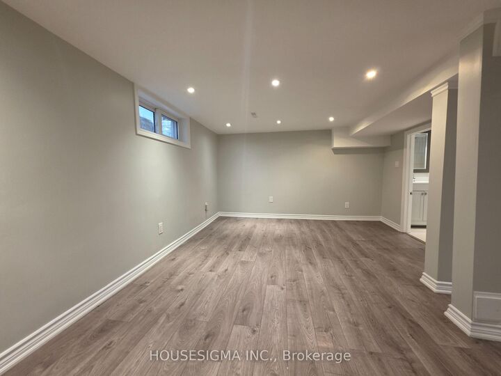 Property Photo:  158 Patterson Street Lower  ON L3Y 4Y8 