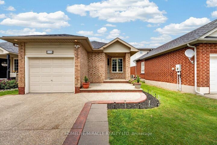 Property Photo: 125 Hawkins Drive ON N1T 1Z8