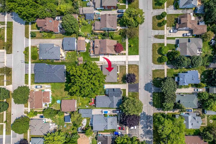 Property Photo:  172 Elgin Avenue W  ON N7A 2E6 