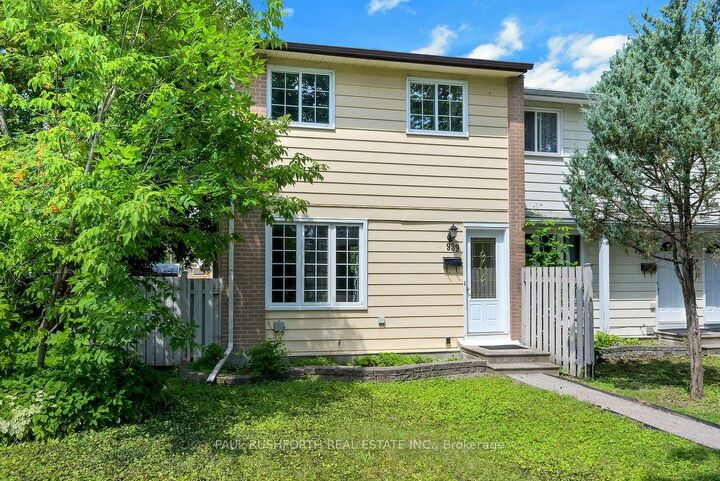 Property Photo: 939 Greenbriar Avenue ON K2C 0J8