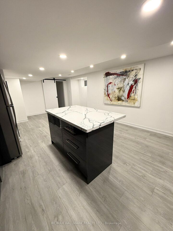 Property Photo:  1190 Dovercourt Road Bsmnt  ON M6H 2X9 