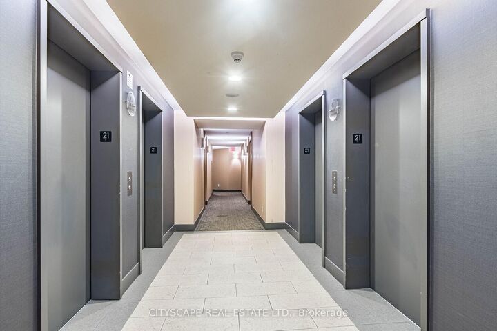 Property Photo: 3880 Duke Of York Boulevard 2110 ON L5B 4M7