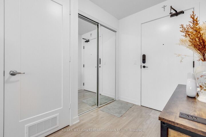 Property Photo: 135 Lower Sherbourne Street 1635 ON M5A 1Y4