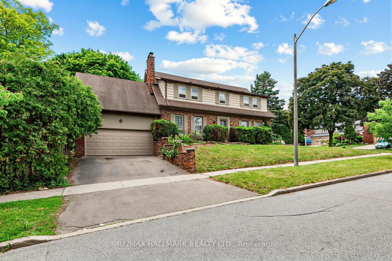 Property Photo: 691 Conacher Drive ON M2M 3N4