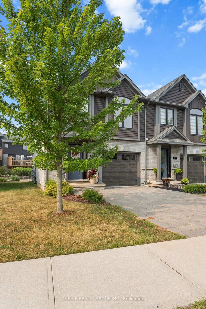 Property Photo:  1070 Meadowlark Ridge 25  ON N6M 0H4 