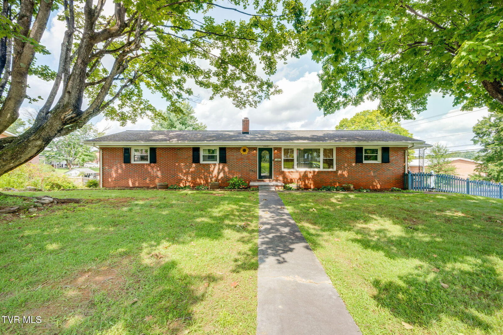 Property Photo:  2400 Larkspur Drive  TN 37604 